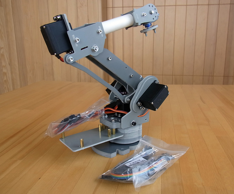 画像:6-Axis Desktop Robotic Arm, Assembled | Arduino UNO 小型 パレタイジング ロボット   