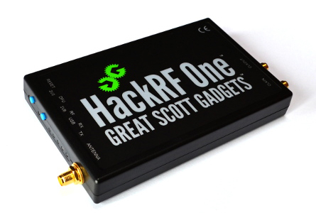 画像:HackRF One | オープンソース ソフトウェア 無線 プラットフォーム